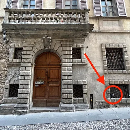 Medieval Atmosphere Apartment Bergamo